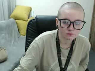 nikkysnow